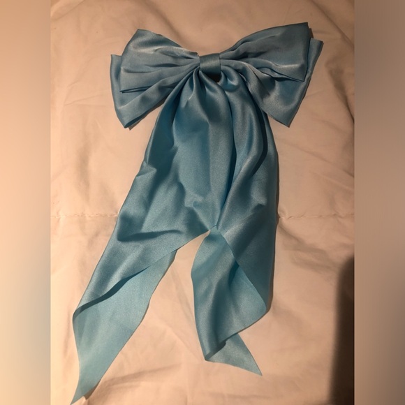 Bundle of 4 Hair bows/ribbon clips - Picture 3 of 8